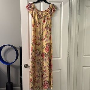 NWT Billabong size M maxi dress